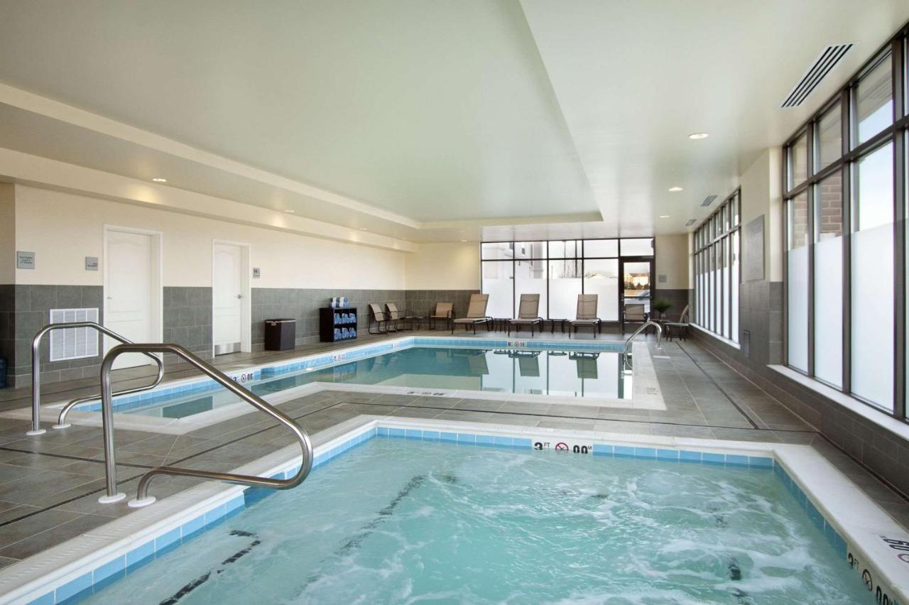 Hampton Inn & Suites Charles Town Esterno foto