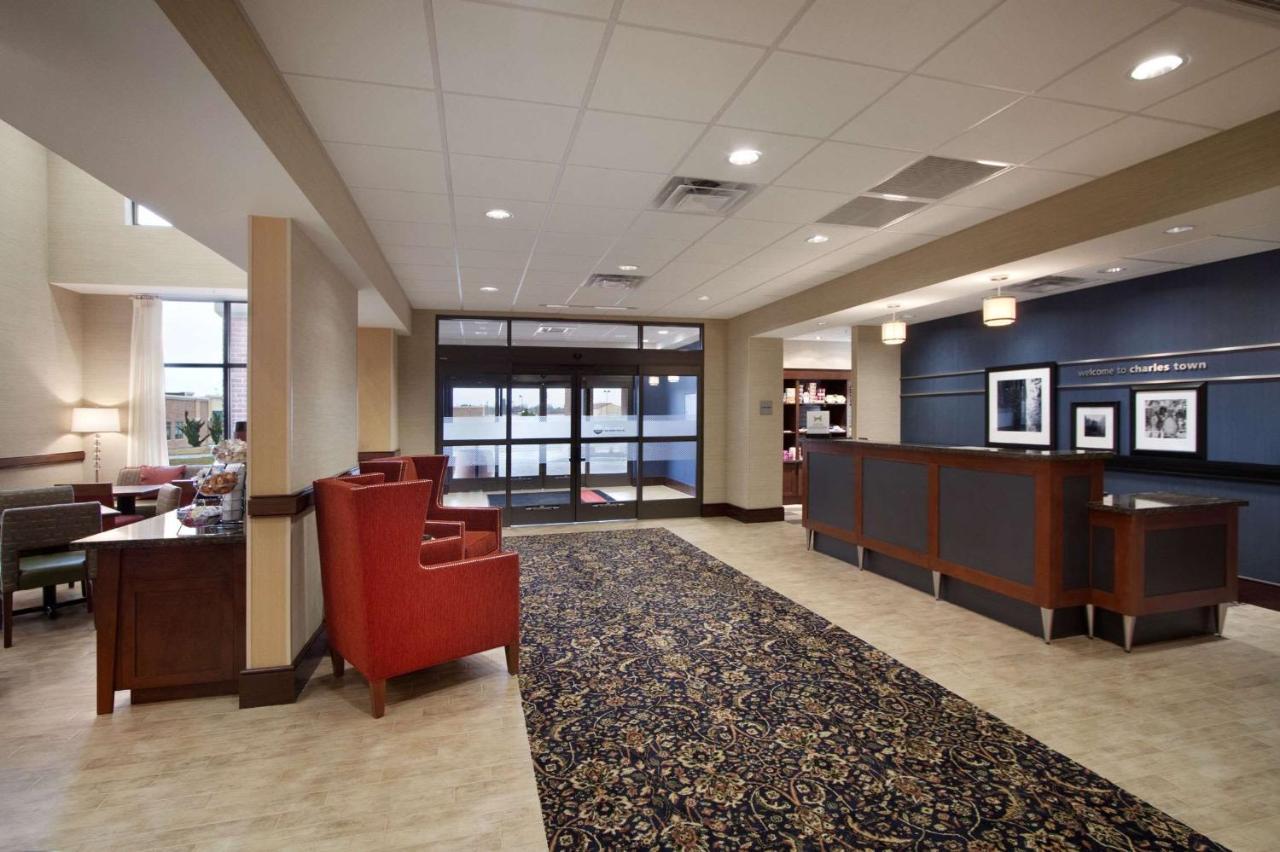 Hampton Inn & Suites Charles Town Esterno foto
